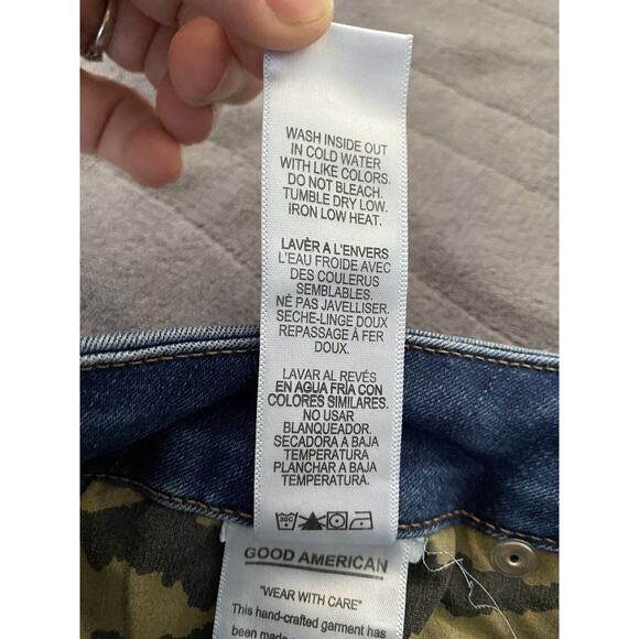 EUC Good American Sz 15/31 Blue Denim Raw Hem Dis Zebra Pkts Good Legs Jeans - Picture 9 of 14